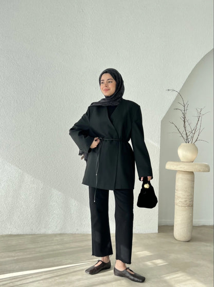 Oversize blazer with leather belt