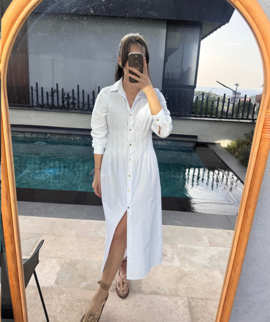 gold buttons Poplin dress Featuring pleats at the waist