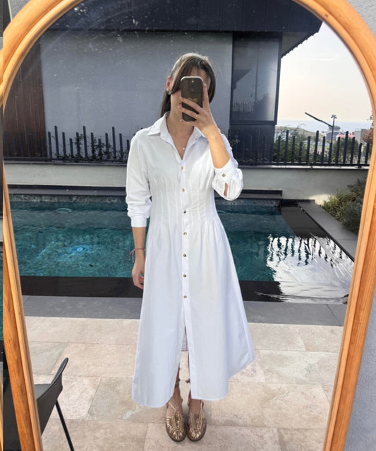gold buttons Poplin dress Featuring pleats at the waist