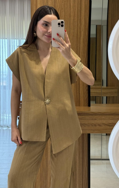 Sleeveless linen set