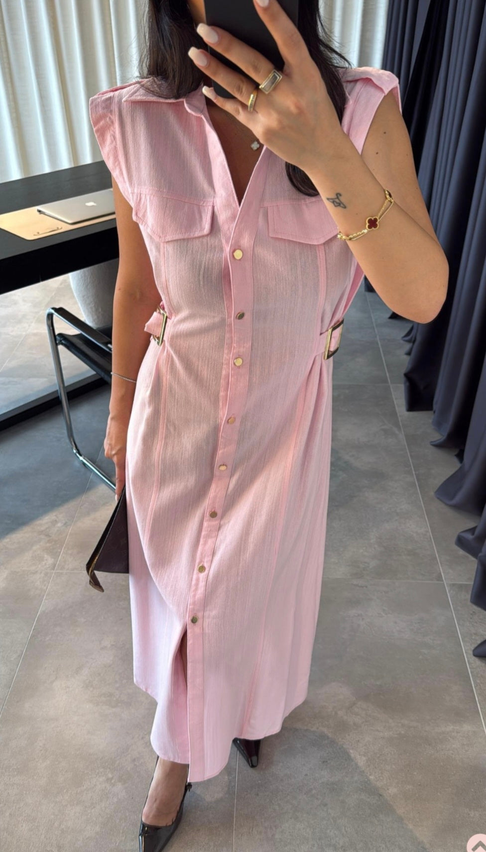 ZR model linen dress