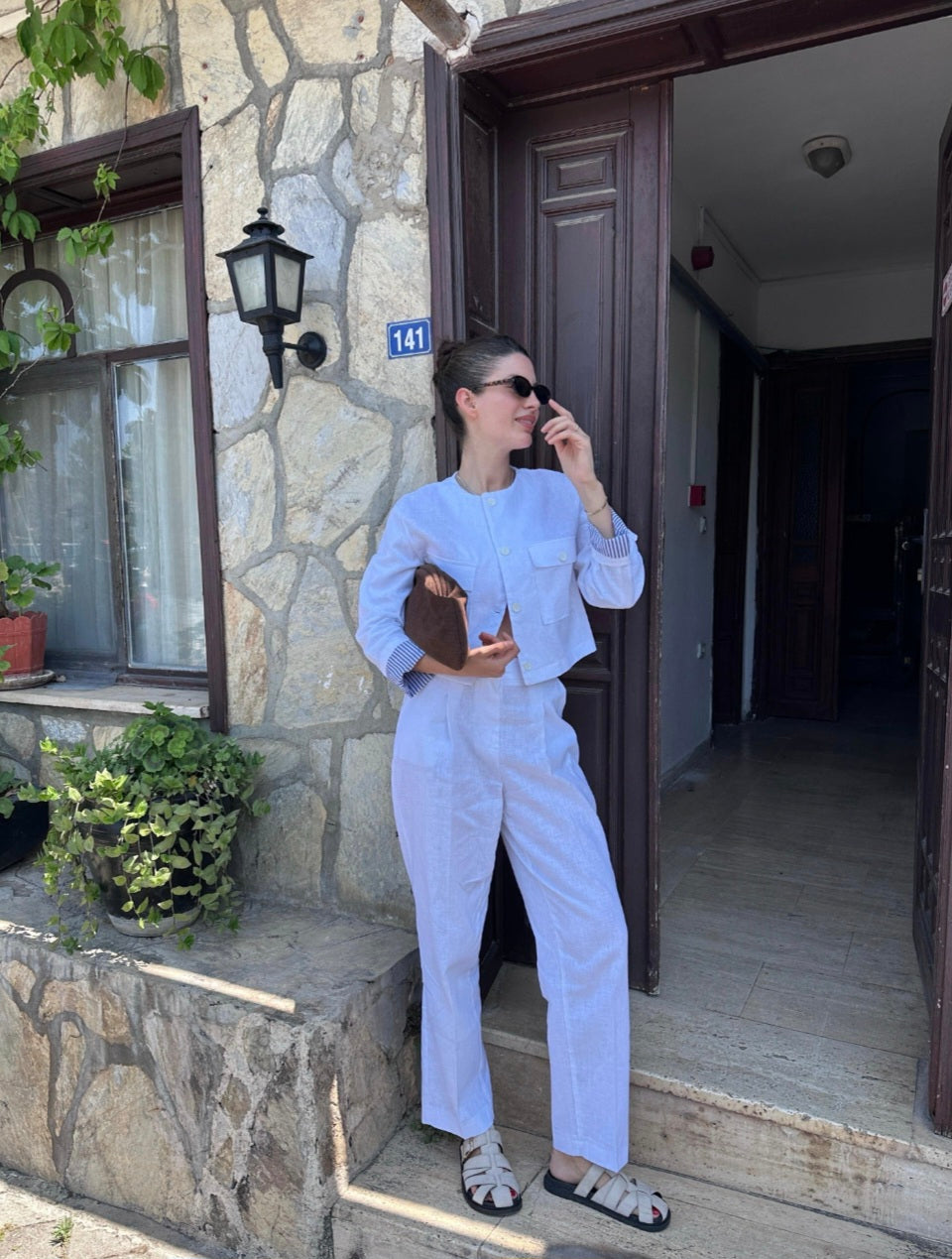 ZR model linen jacket with striped sleeve lining,mom fit trouser co-ord set