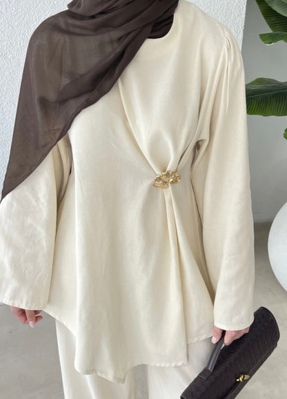 Brooch Waist Detailed Linen Suit