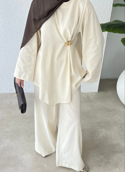 Brooch Waist Detailed Linen Suit