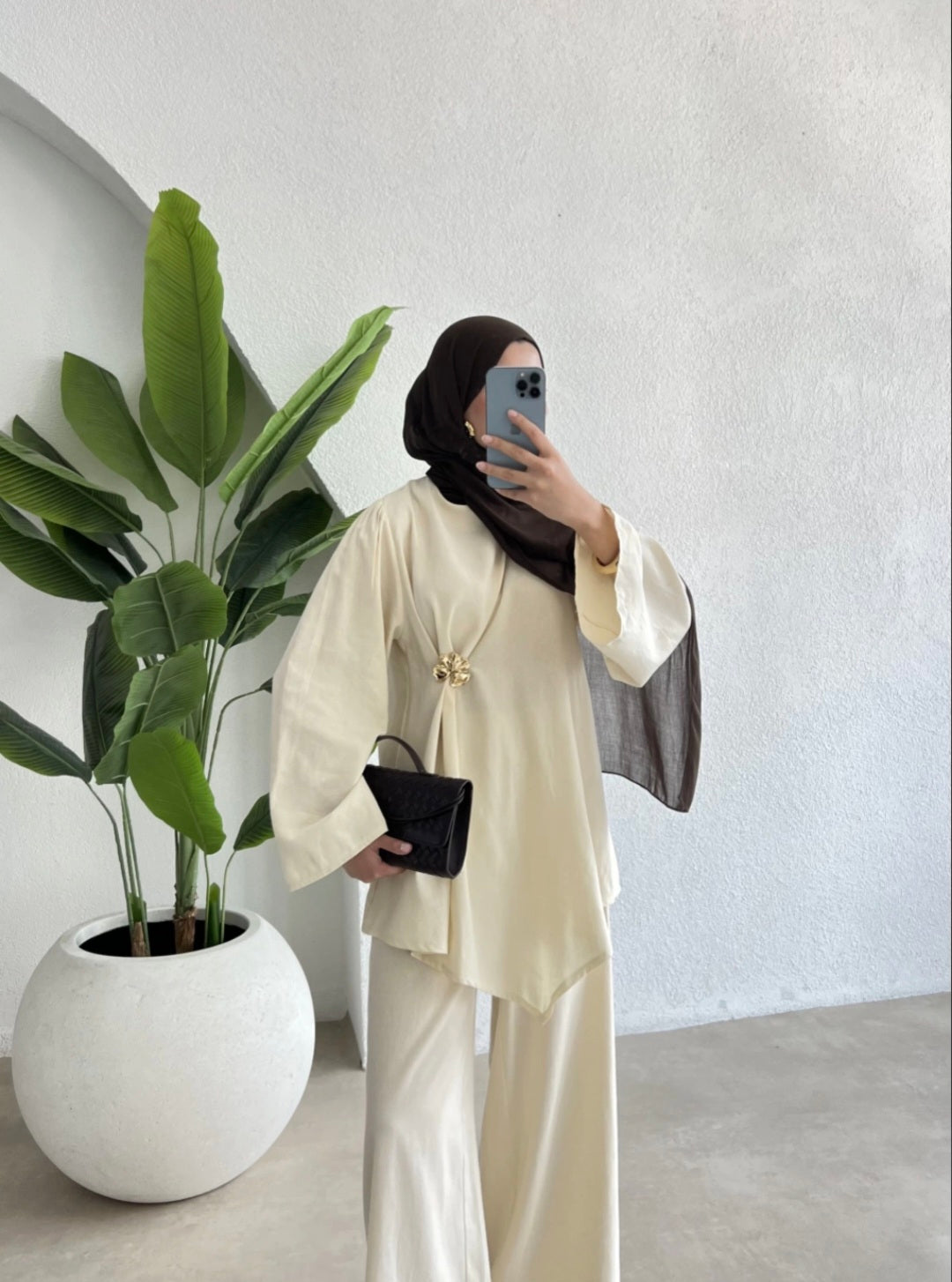 Brooch Waist Detailed Linen Suit