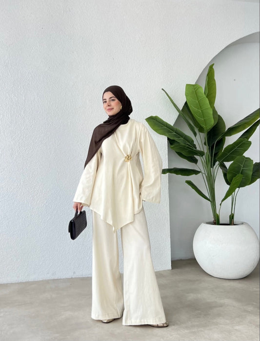 Brooch Waist Detailed Linen Suit