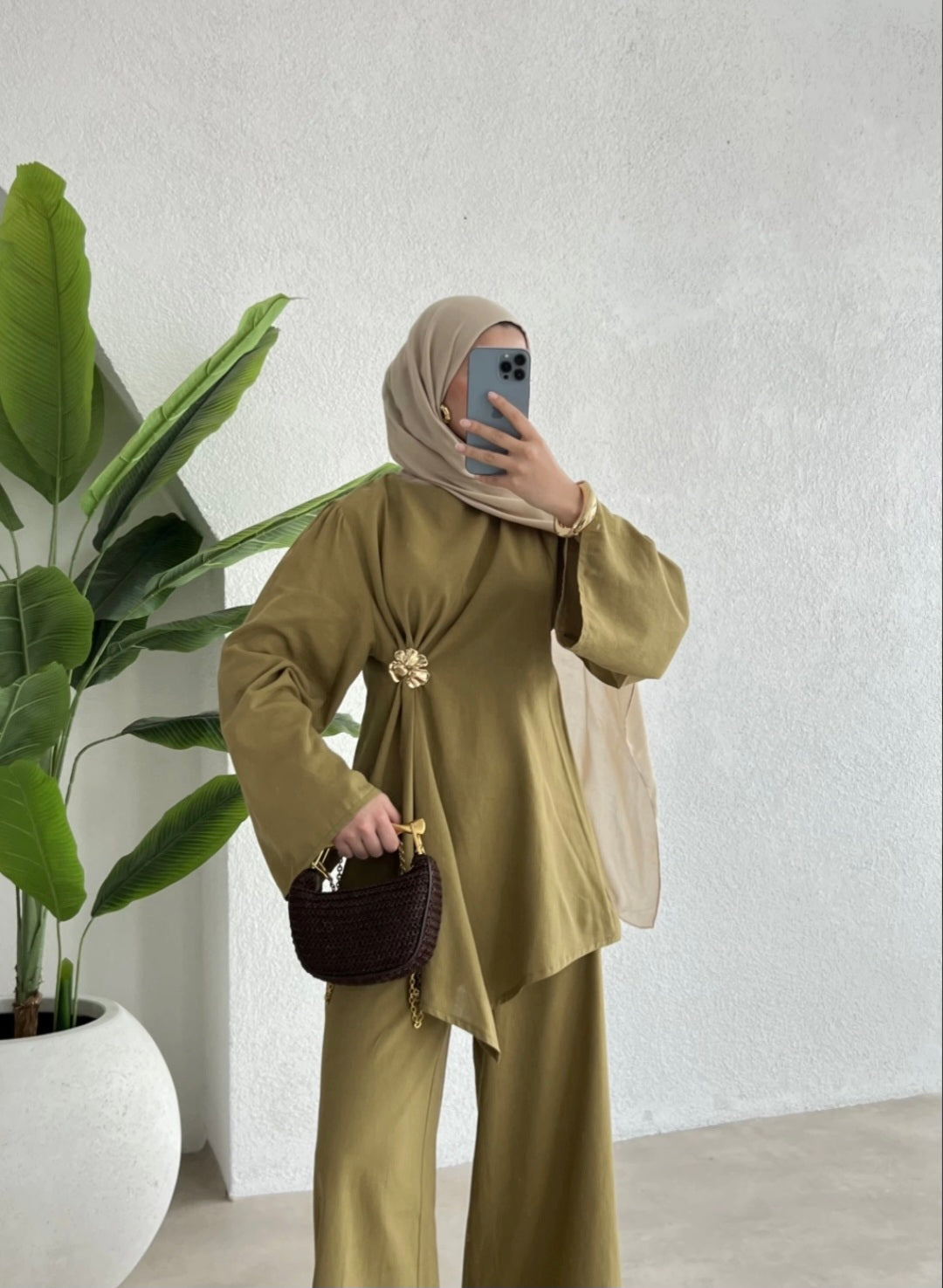 Brooch Waist Detailed Linen Suit