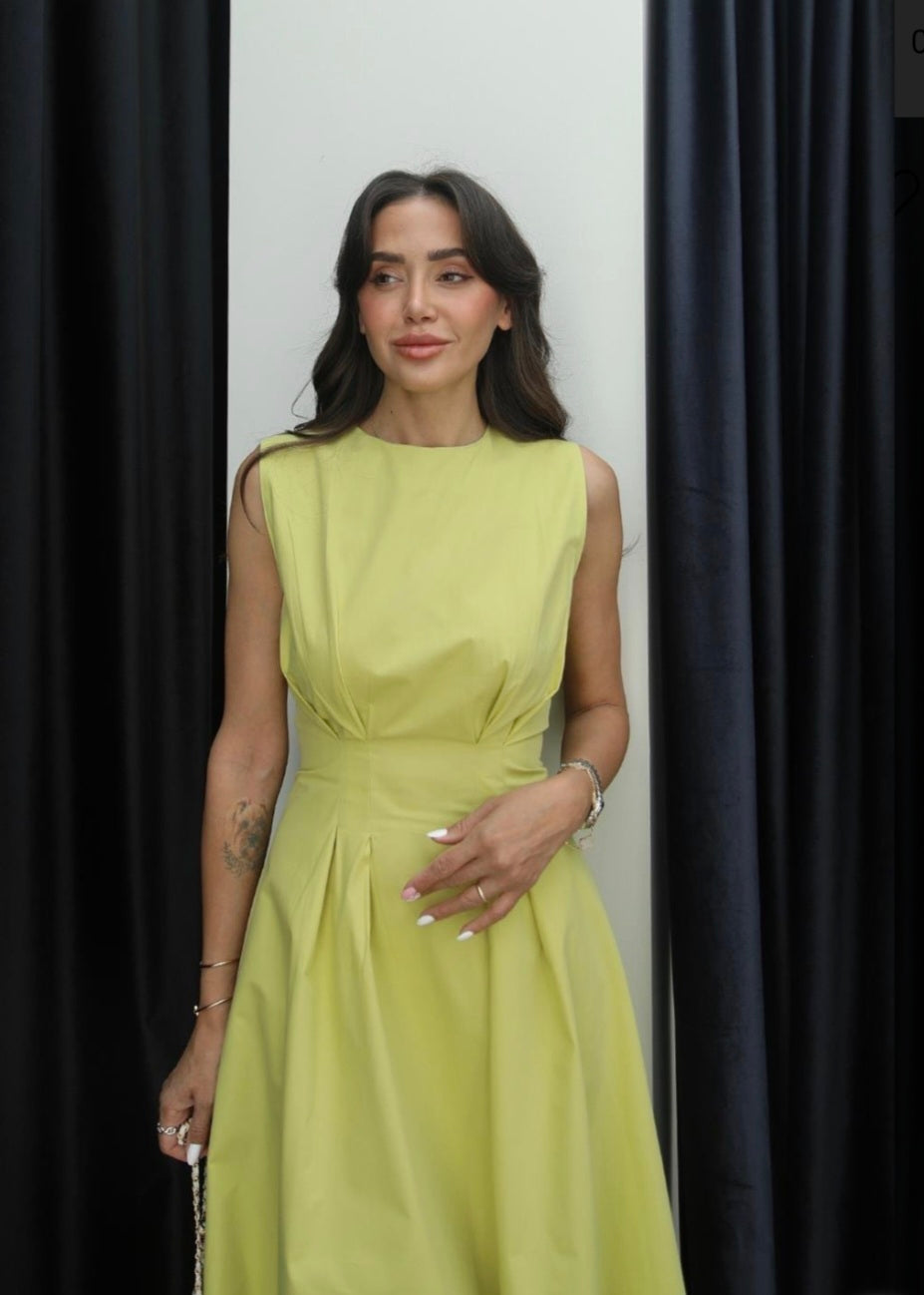 Sleeveless poplin dress with pleats