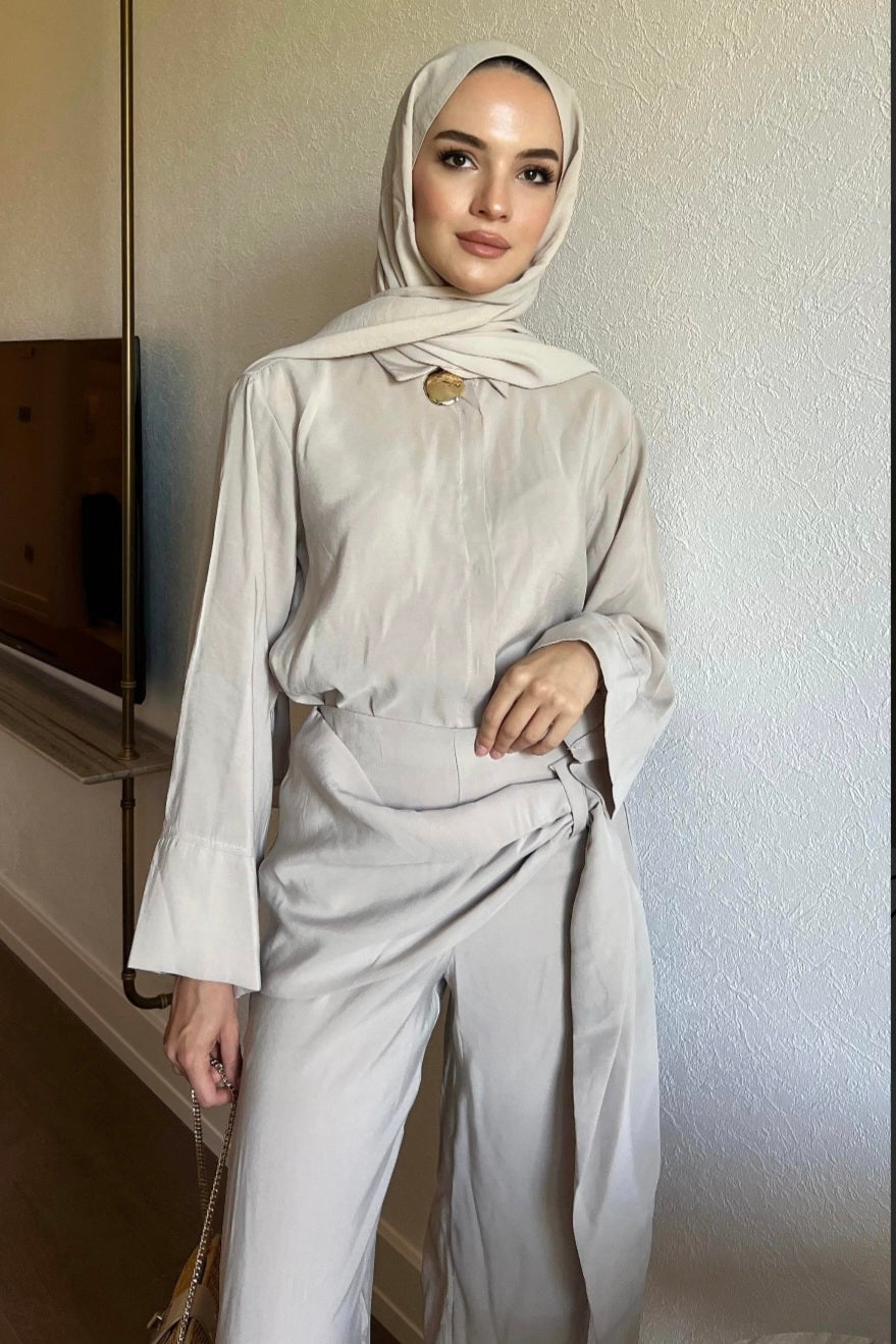 wide sleeve shirt, trouser with tied detail co-ord set