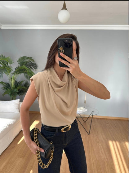Sleeveless Padded top