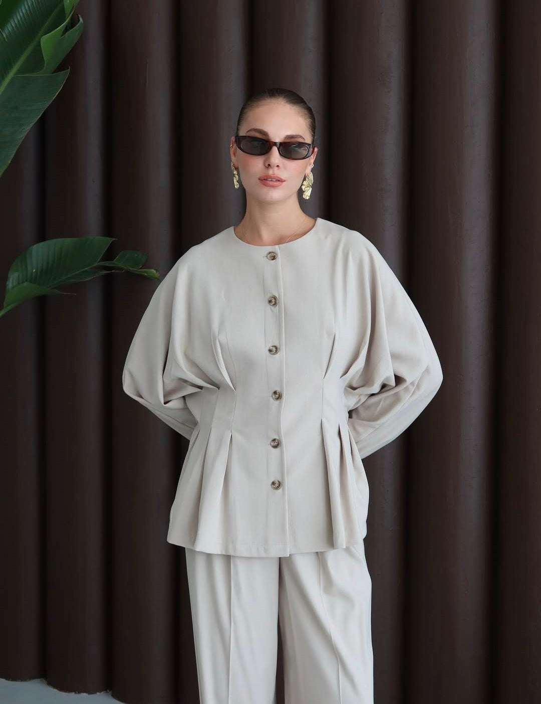 pleated shirt with an elasticated back. Straight-leg trouser co-ord set