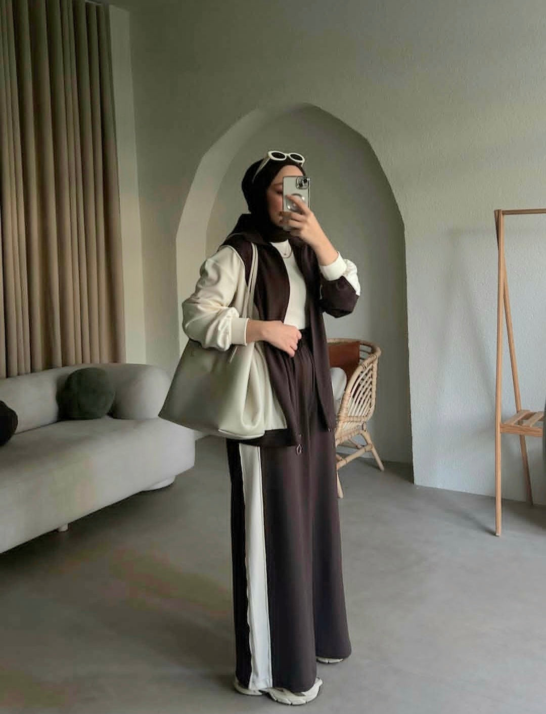Contrast Oysho fabric tracksuit- brown