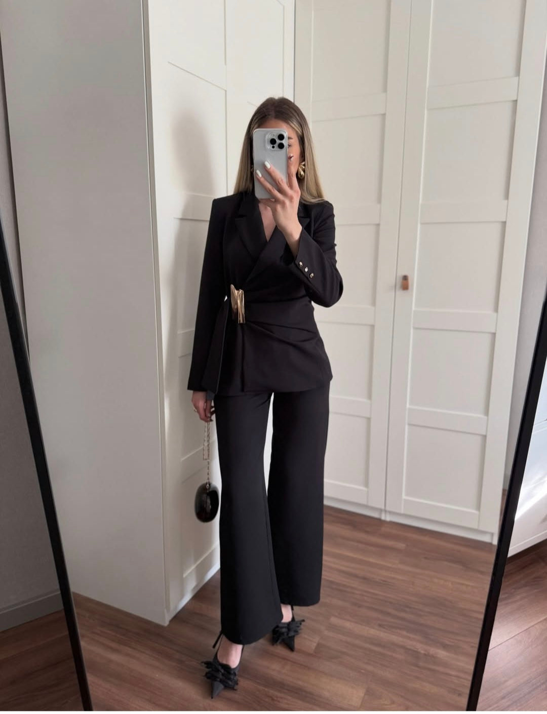 DOUBLE-BREASTED BLAZER WITH BUCKLE SUIT