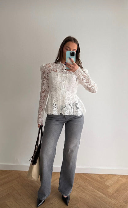 Zra model lace shirt
