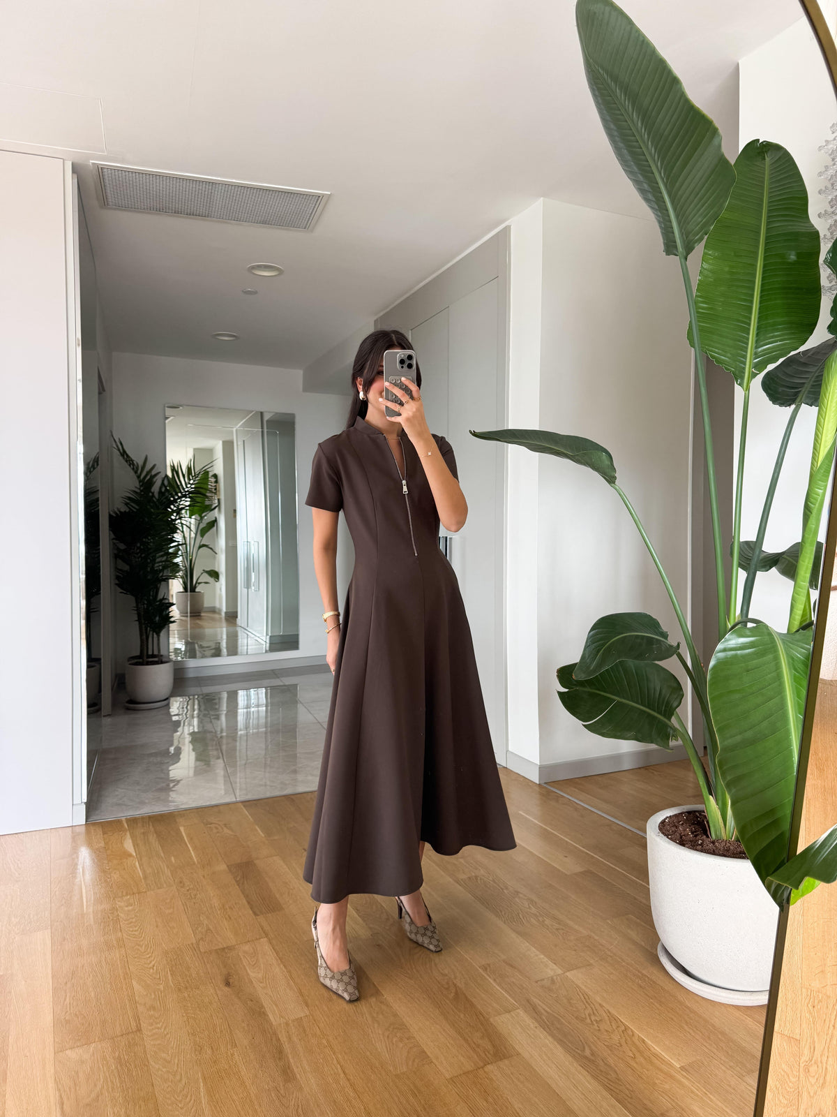 half zipper short sleevedress- brown