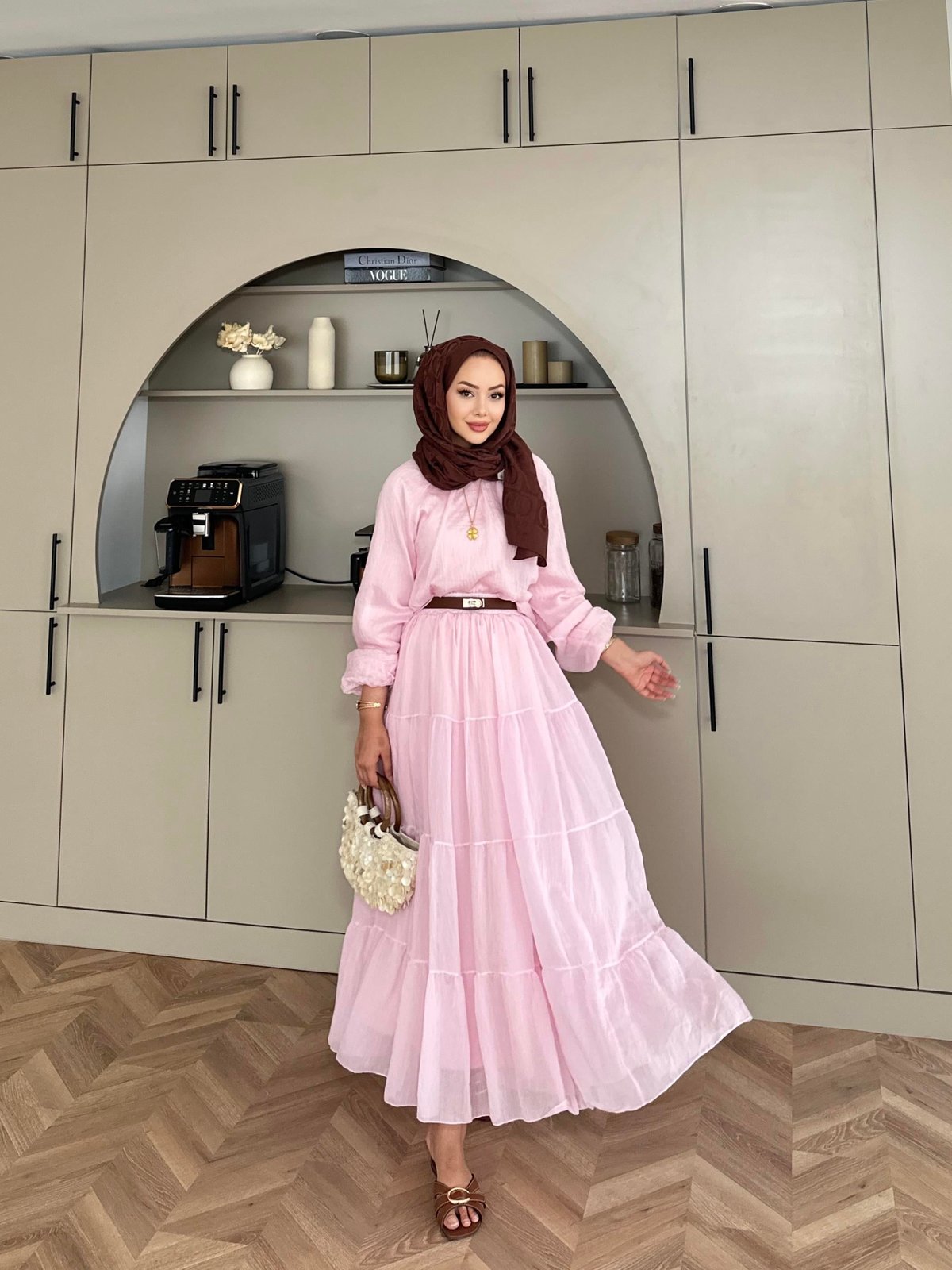 Balloon Sleeve Blouse paired with a maxi skirt - Pink