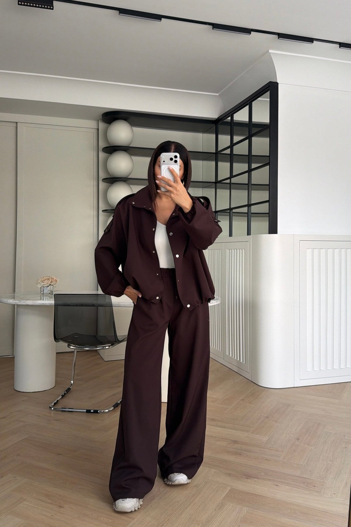 Bomber Suit with Epaulets and Stand-Up Collar - brown