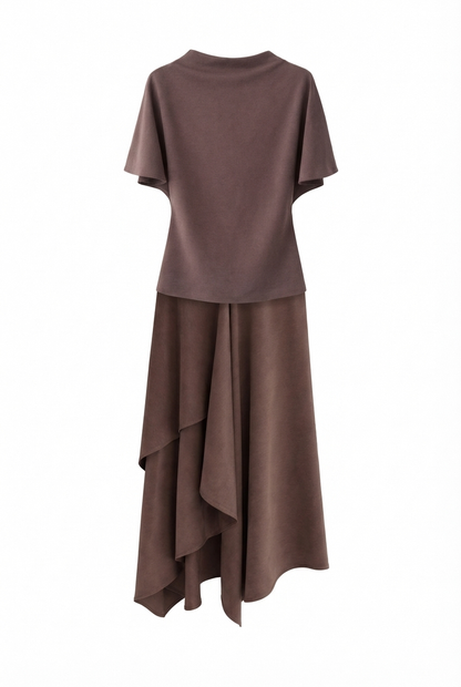 Zara model Loose-fitting top with crew neck  ,Flowing mid-waist midi skirt with an asymmetric hem.