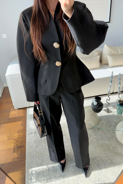 Balloon Sleeve waist-fitted pleated suit