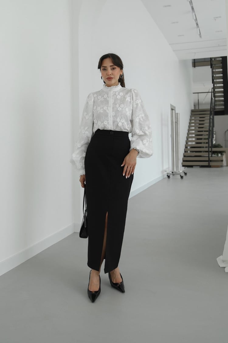 Ballon sleeves Stand Collar Premium Cotton Shirt with 3D Floral Embroidery