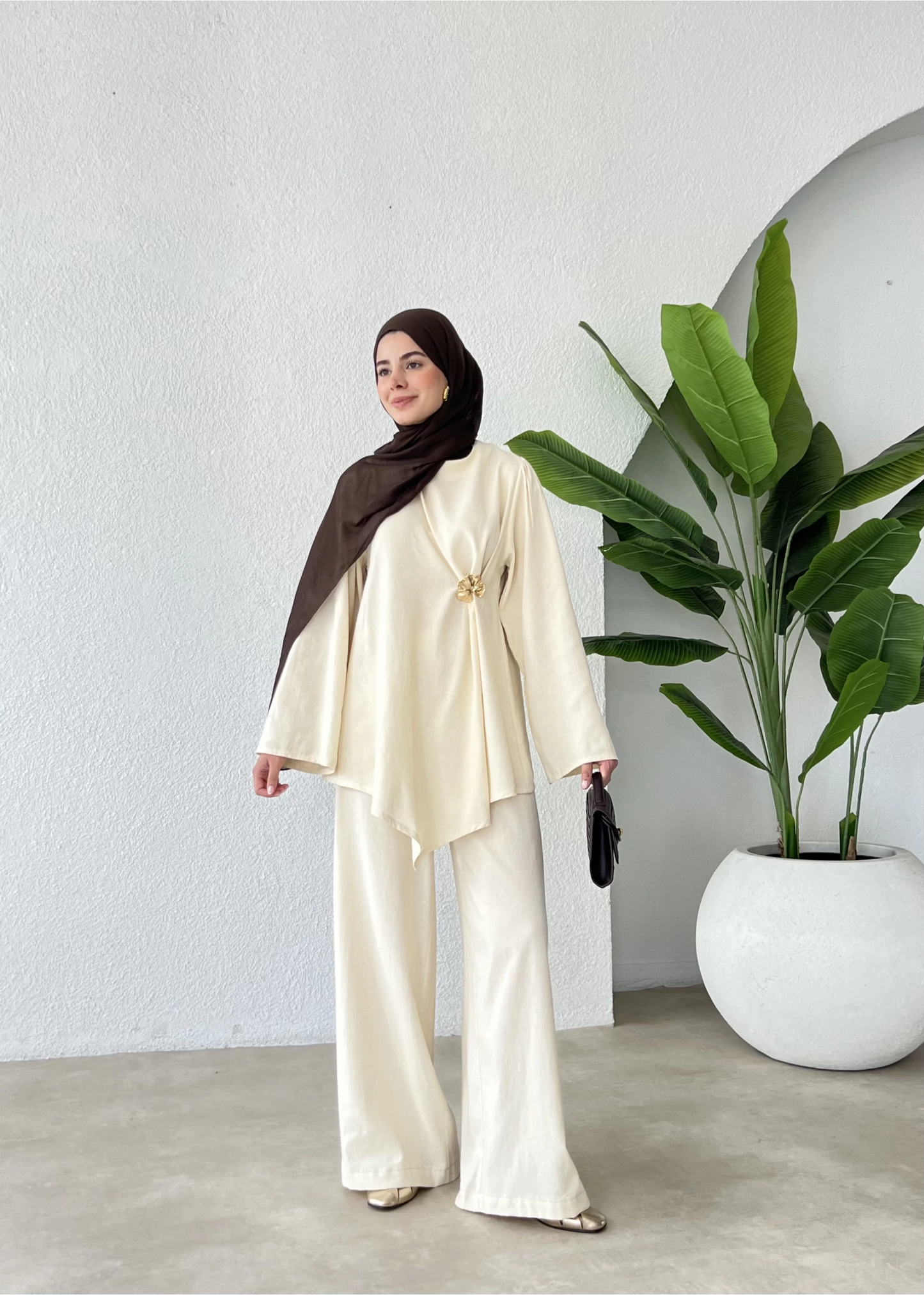 Brooch Waist Detailed Linen Suit