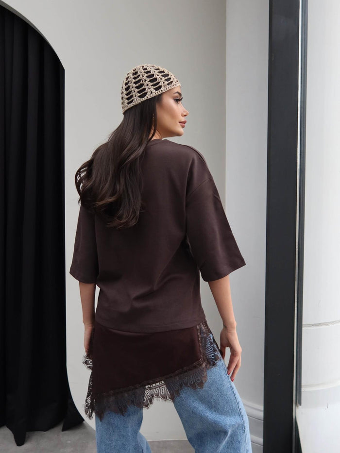 Crew Neck T-shirt with Lace Detail