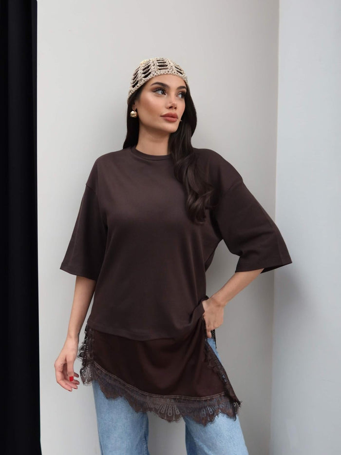 Crew Neck T-shirt with Lace Detail