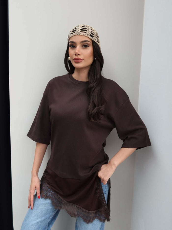 Crew Neck T-shirt with Lace Detail