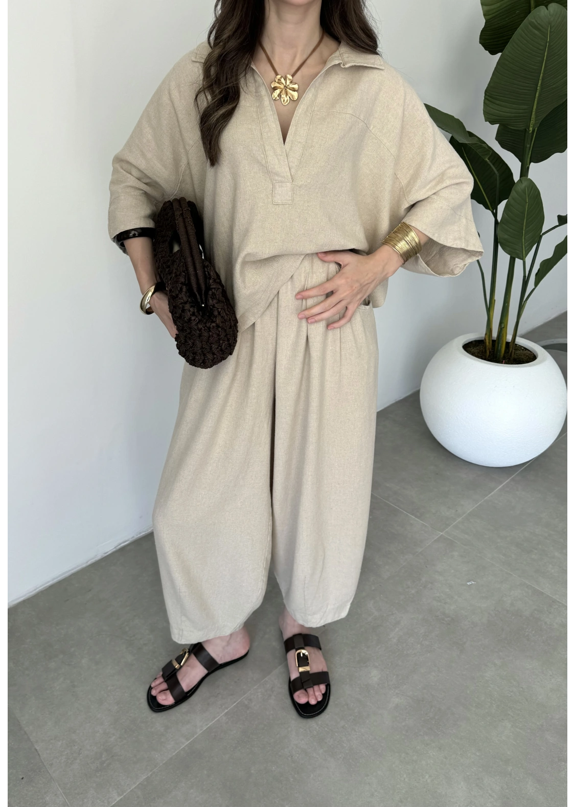 Oysho model linen co-ord set