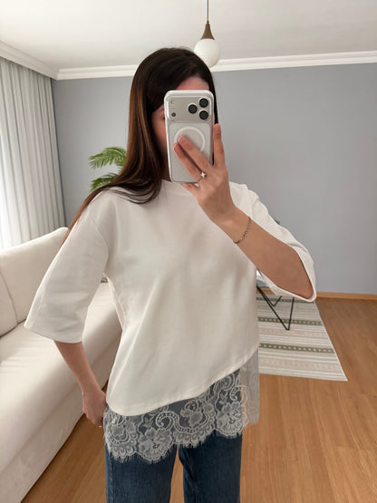 Premium cotton t-shirt with lace details - white