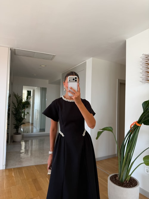 Dia Stone Detail Midi Dress - Black