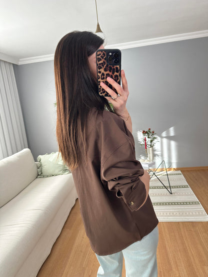 High-neck brown side buttons shirt