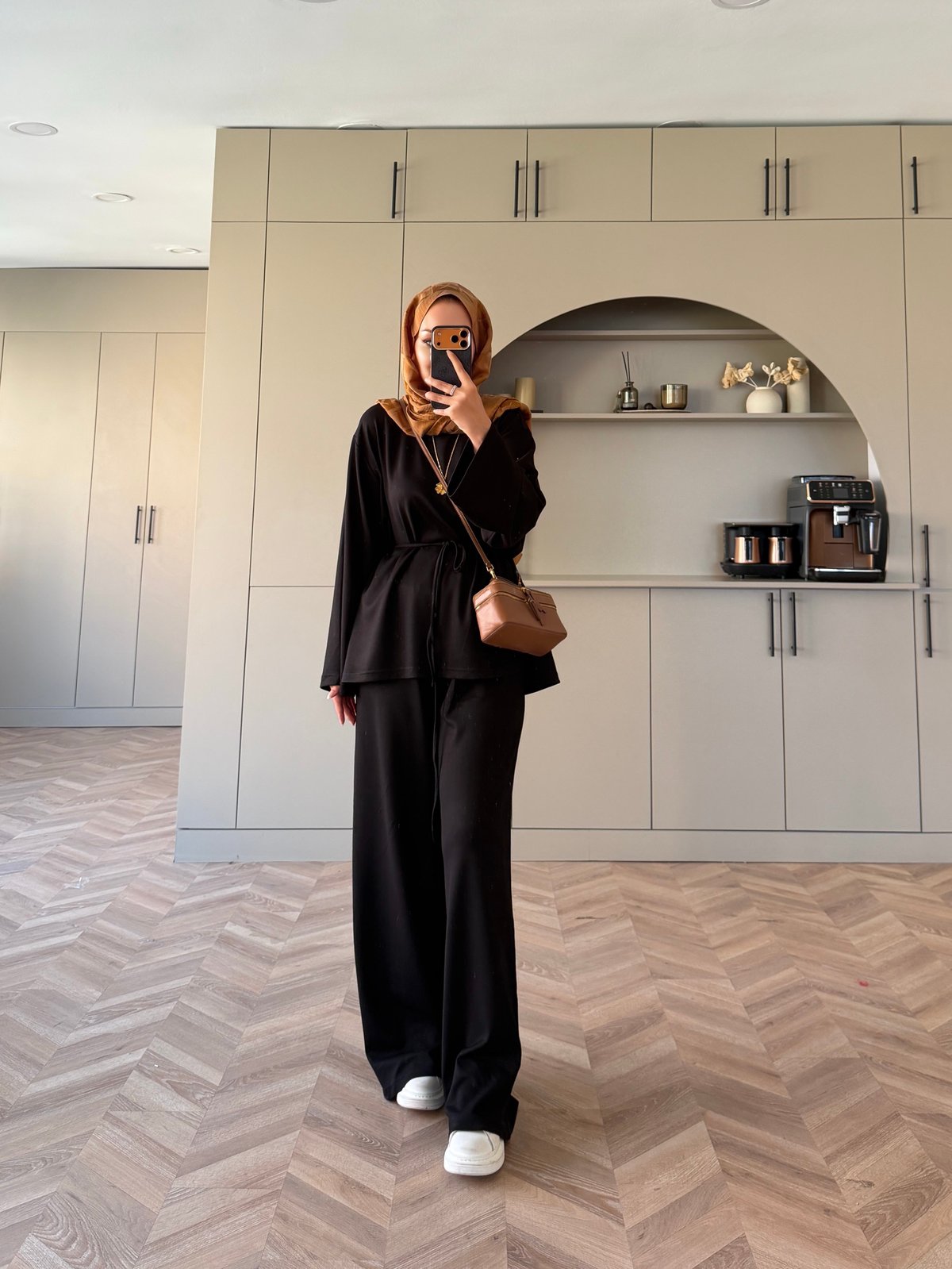 Oversize blouse with waistband wide leg trouser oysho fabric set - black