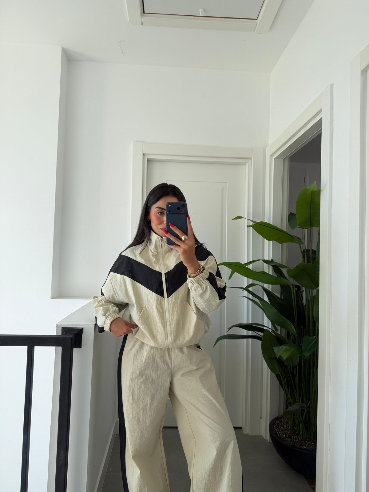 Contrast parachute fabric tracksuit - beige