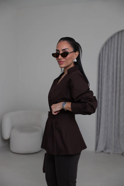Two-piece shirt (wrappable like a skirt) in brown poplin fabric with an elegant design