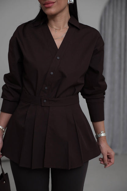 Two-piece shirt (wrappable like a skirt) in brown poplin fabric with an elegant design