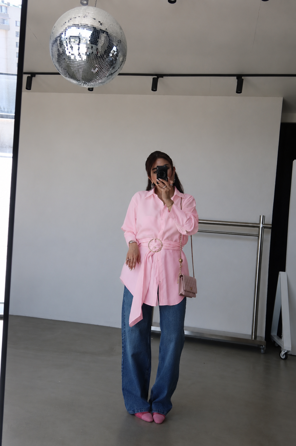 Tencel fabric Shirt with gold Buckle Belt