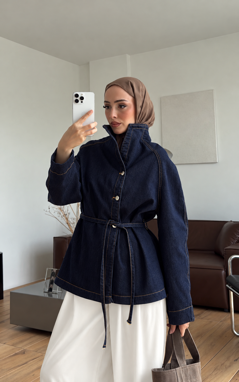 Slanted buttons Belted denim shirt