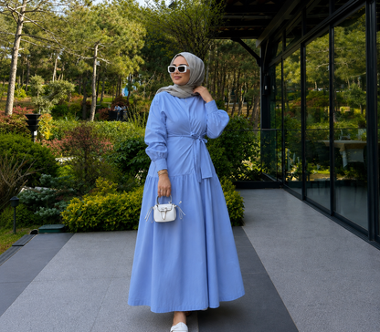 Dress with tied details -blue