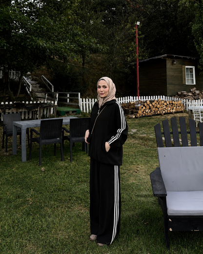 Zip-Up Tracksuit with White Side Stripes - black