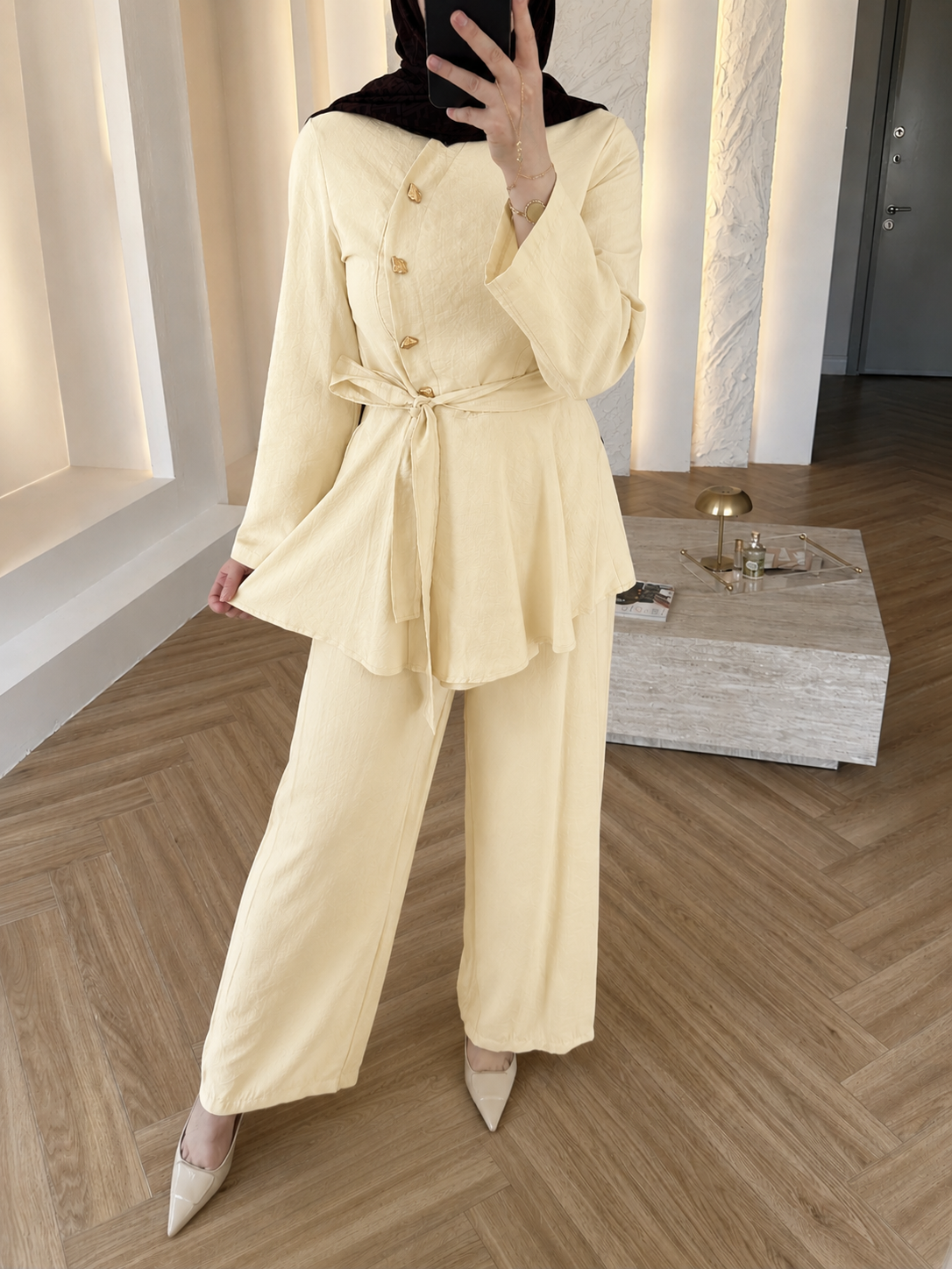 Cubra fabric gold side button set