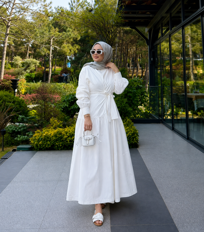 Dress with tied details -white