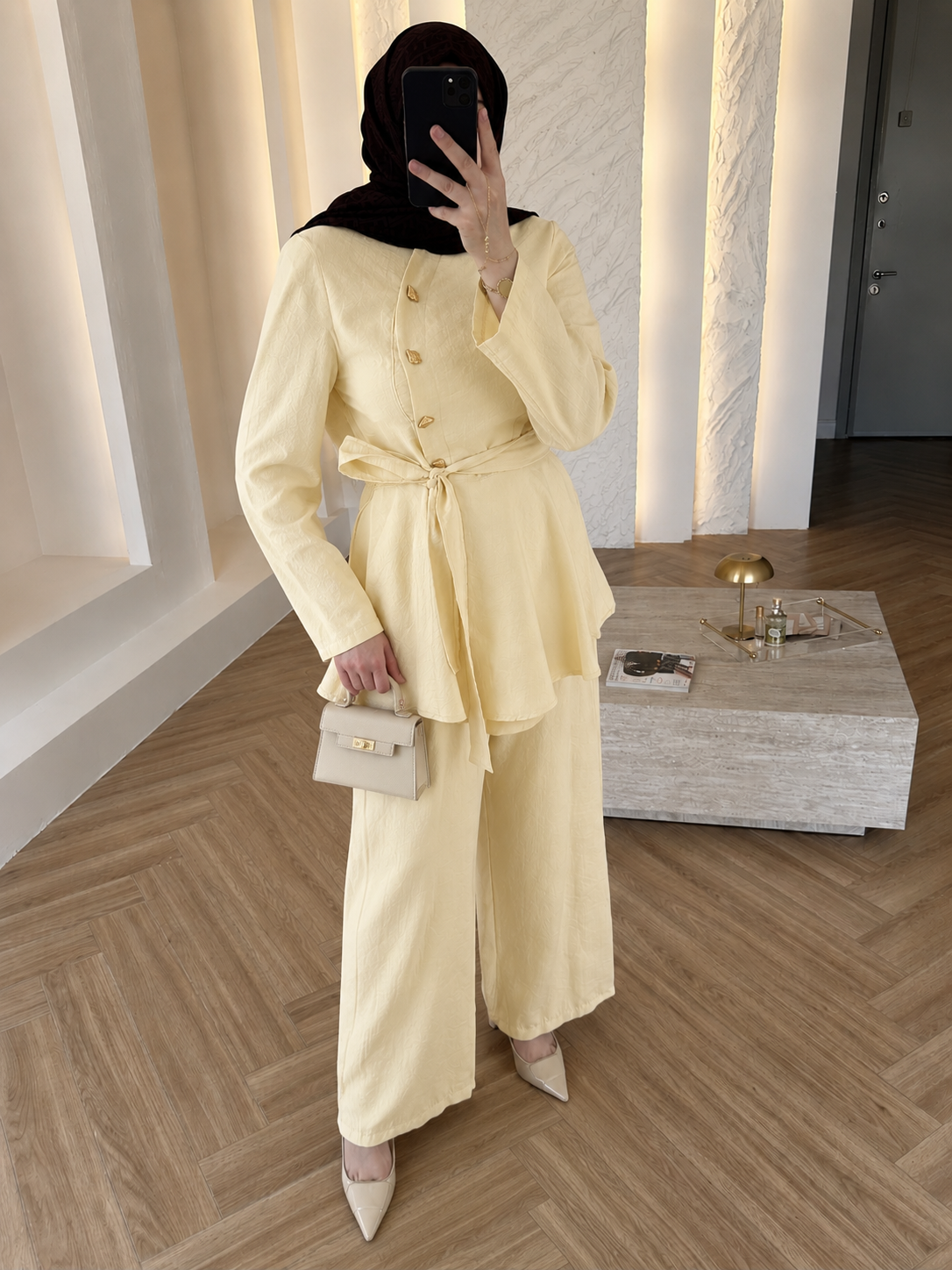Cubra fabric gold side button set