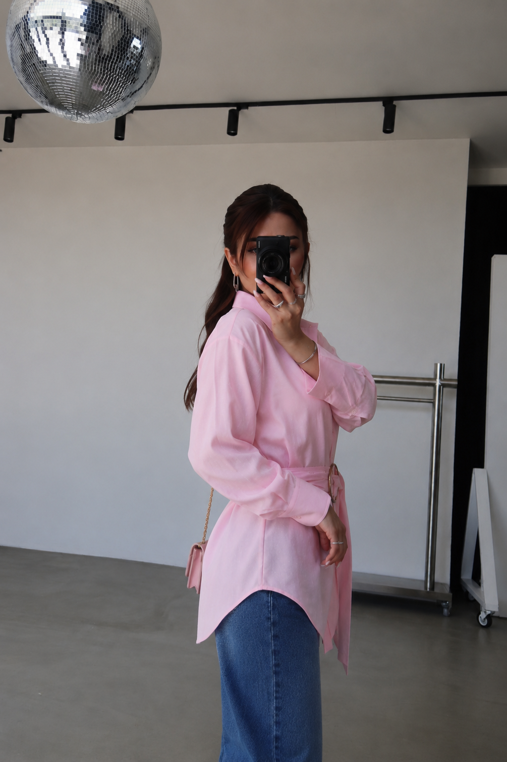 Tencel fabric Shirt with gold Buckle Belt
