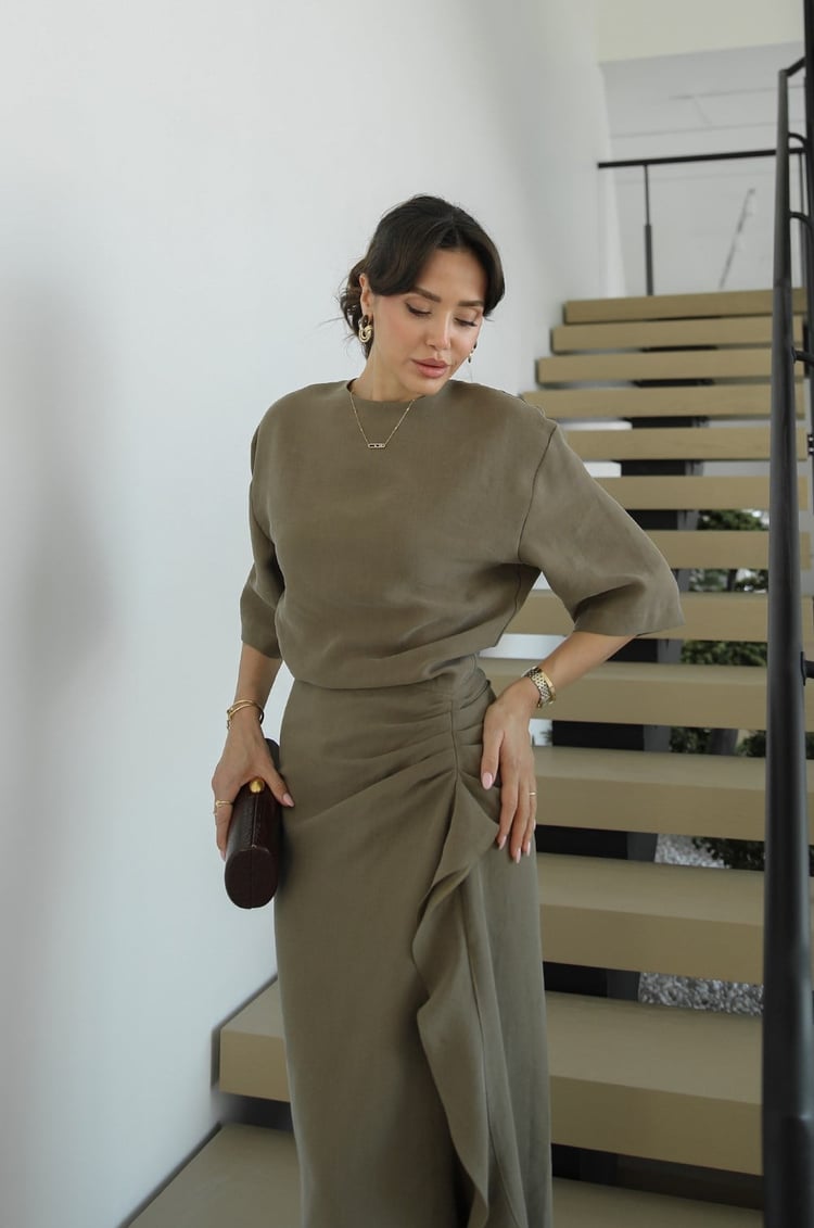 Zr model morley dress with side ruffle details