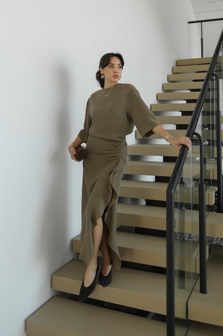 Zr model morley dress with side ruffle details