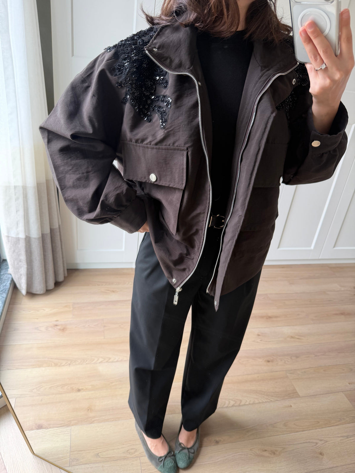 Jacket with gathered sides and sequined shoulders - brown