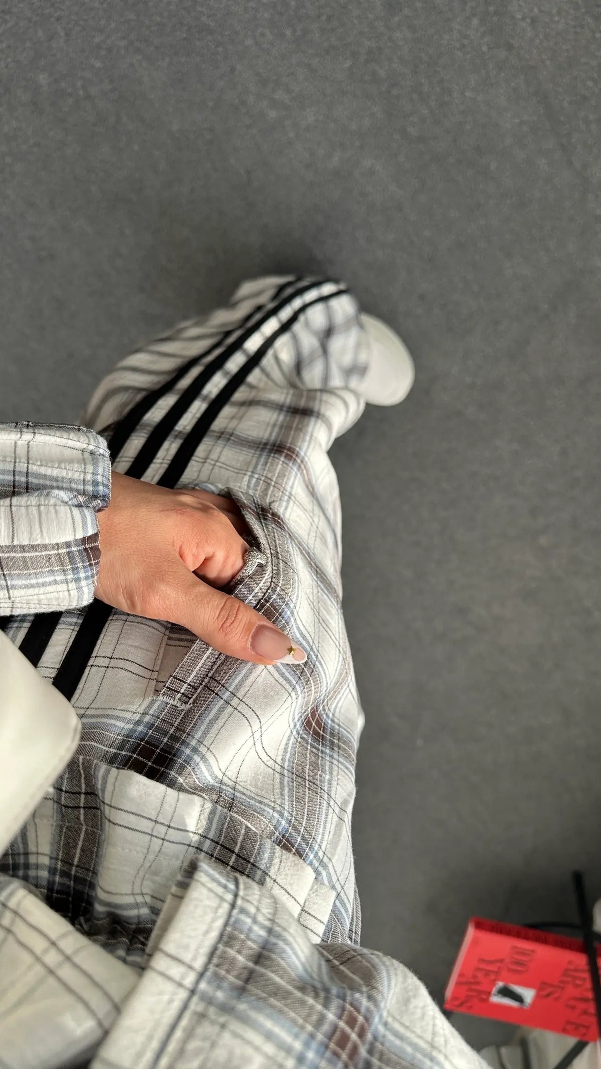 Norden Plaid Pattern Set with Stripe Detail