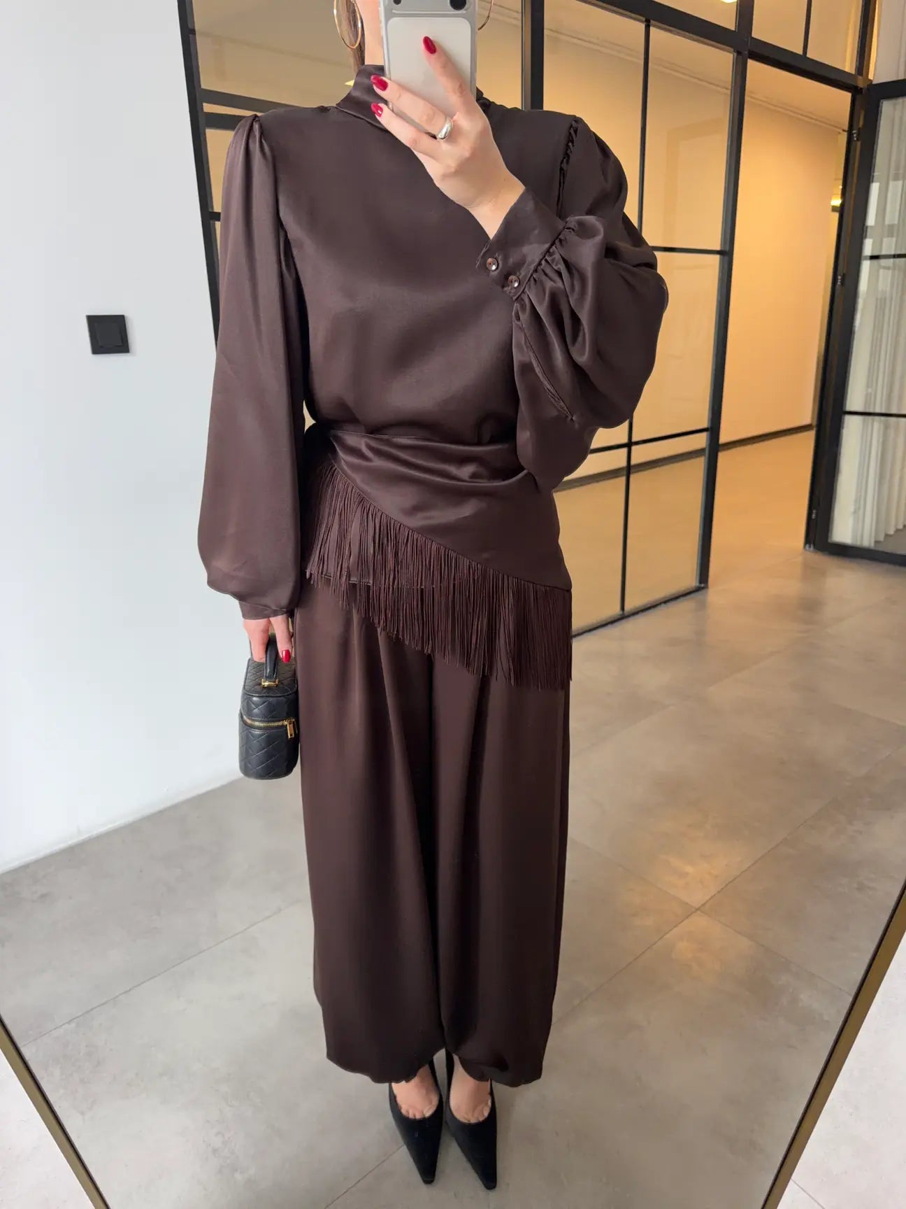 TIE-UP SATIN BLOUSE AND BELT-STYLE HARLING PANTS SET