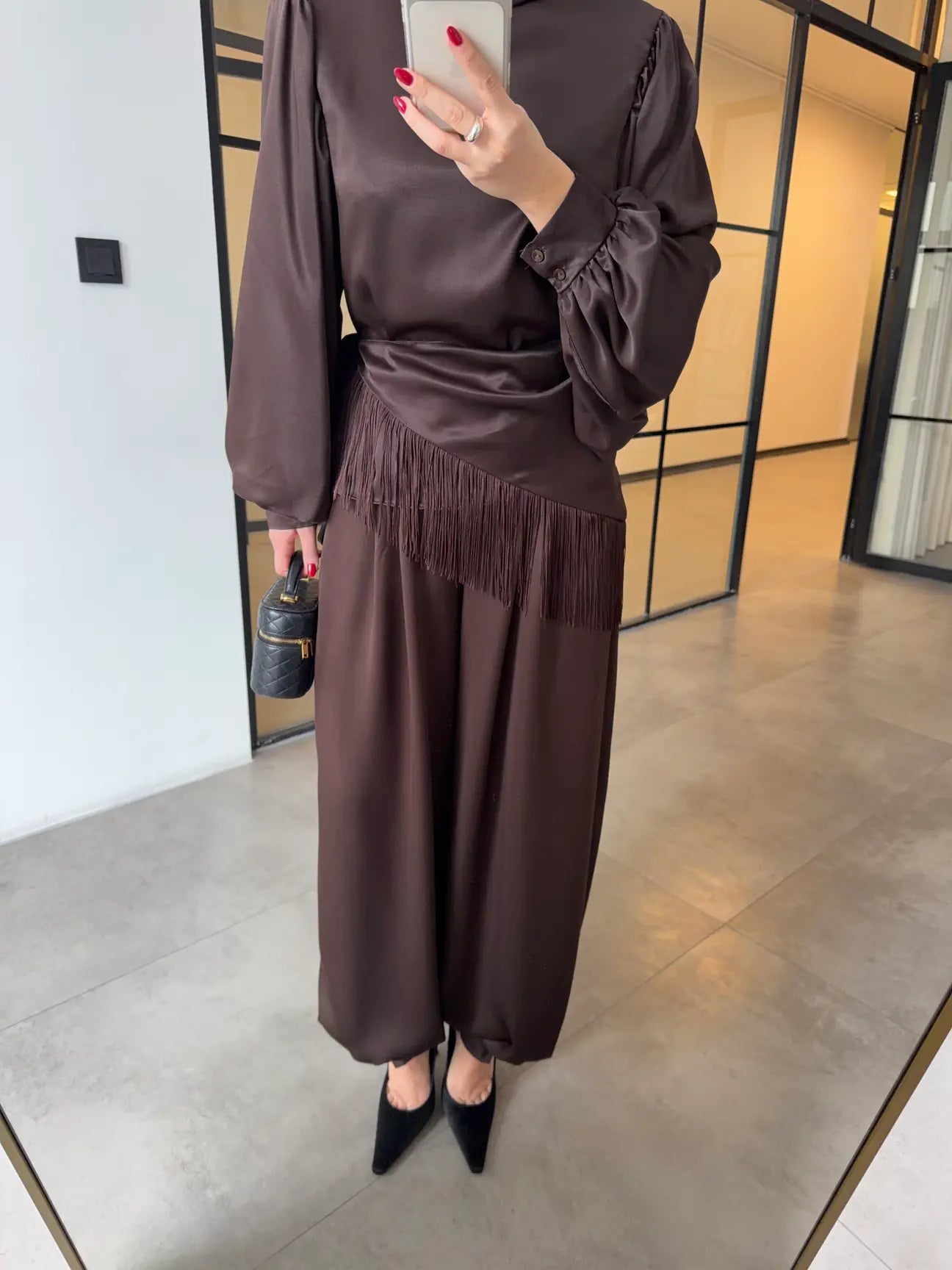 TIE-UP SATIN BLOUSE AND BELT-STYLE HARLING PANTS SET